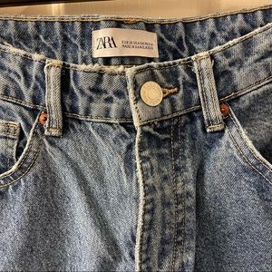 Zara Medium-Wash Mom Jeans